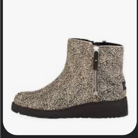 UGG Shoes - UGG boots! Super cute pattern! Worn twice!